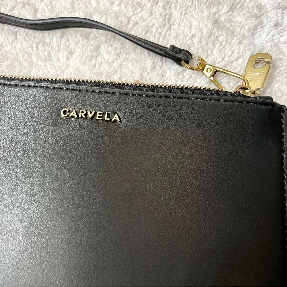 NWT KURT GEIGER CARVELA black medium wristlets clutches.